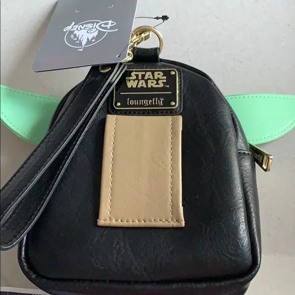 Baby Yoda The Child Grogu Loungefly bag - Picture 2 of 5